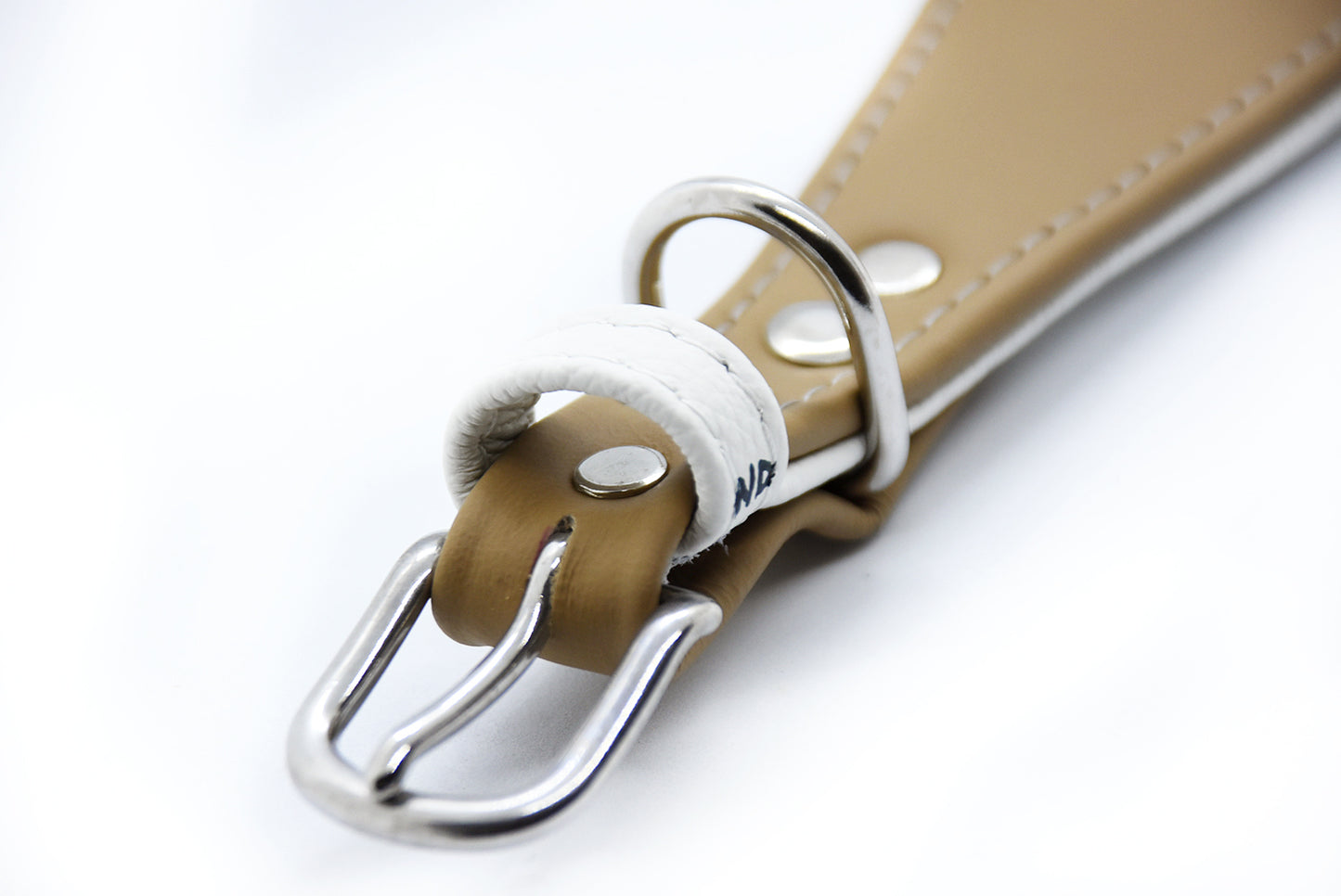 KAMELLEDER Windhundhalsband 𝗸𝗼𝗻𝗳𝗶𝗴𝘂𝗿𝗶𝗲𝗿𝗯𝗮r