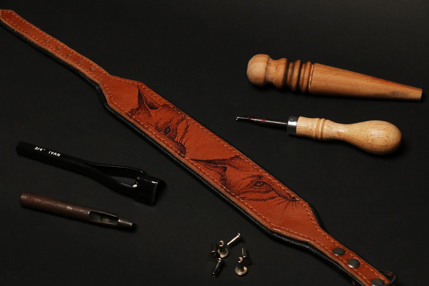 BRANDING Hundehalsband 𝗸𝗼𝗻𝗳𝗶𝗴𝘂𝗿𝗶𝗲𝗿𝗯𝗮𝗿 • Handgezeichnet