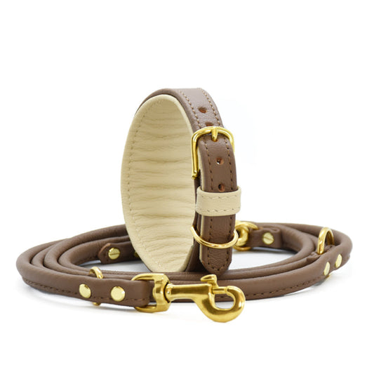 Weiches Windhundhalsband aus Leder mit passender Hundeleine im Set – edles Set aus Windhundhalsband und Leine in Mokka-Farbton.