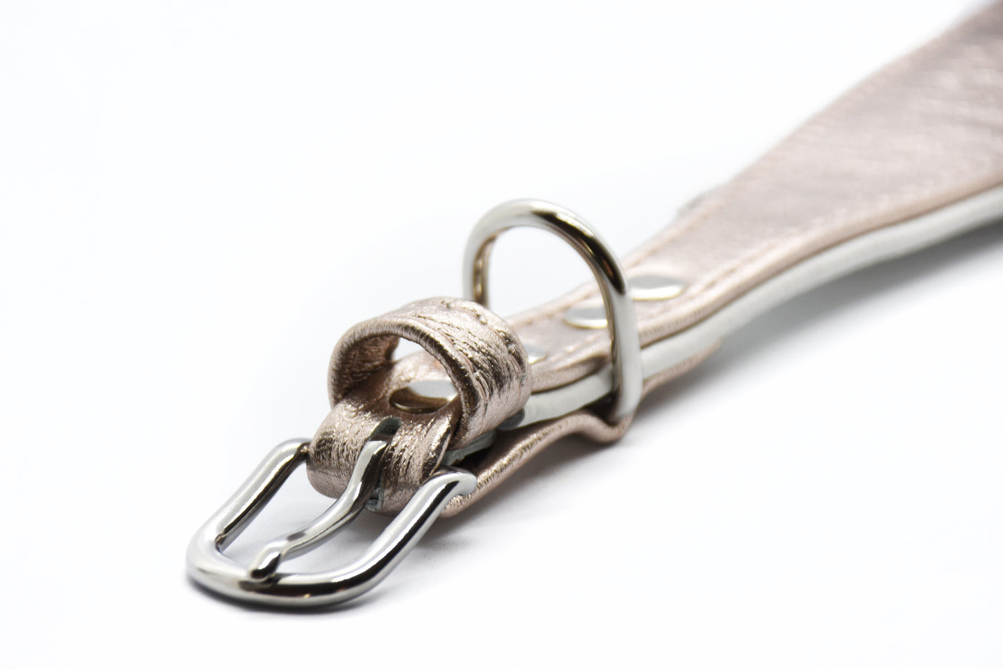 ROSÈ・Metallic・Ziegenleder・Hundehalsband